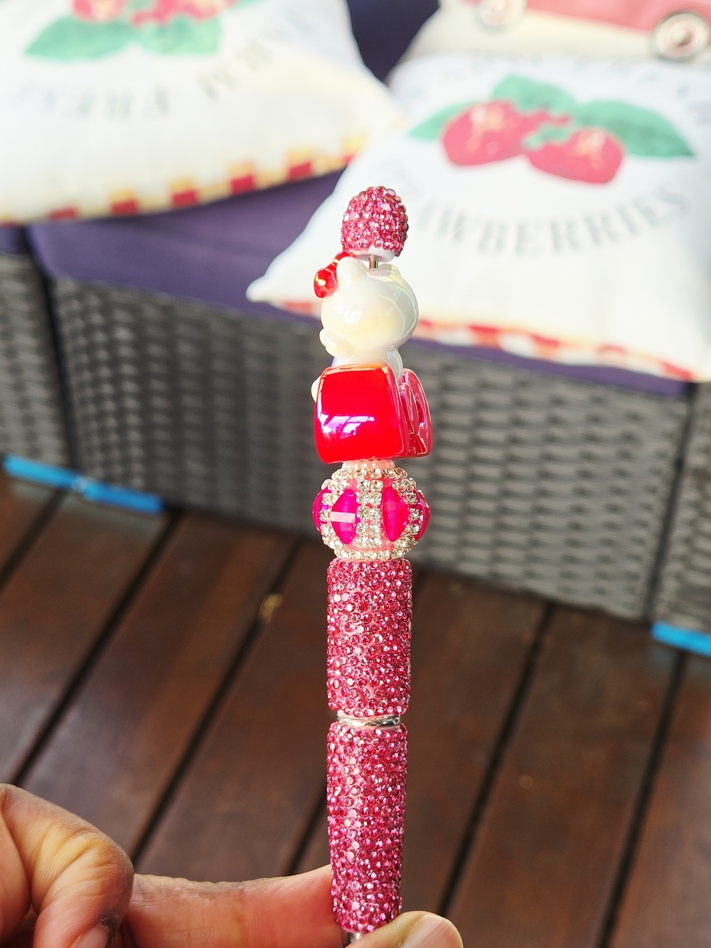Hello Kitty Pink Rhinestone Bling Pen - Picture 6 of 8